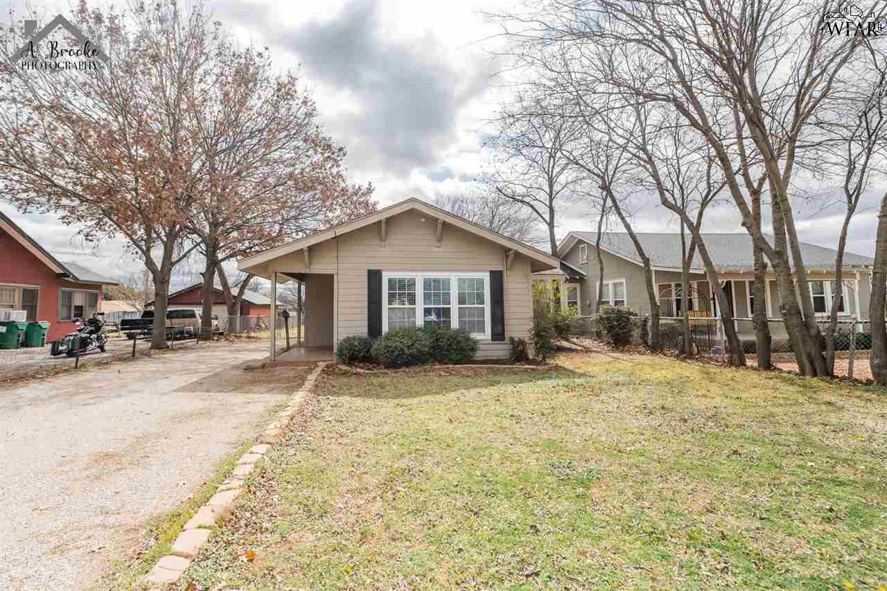 409 W Alameda Street, Iowa Park, Texas image 2
