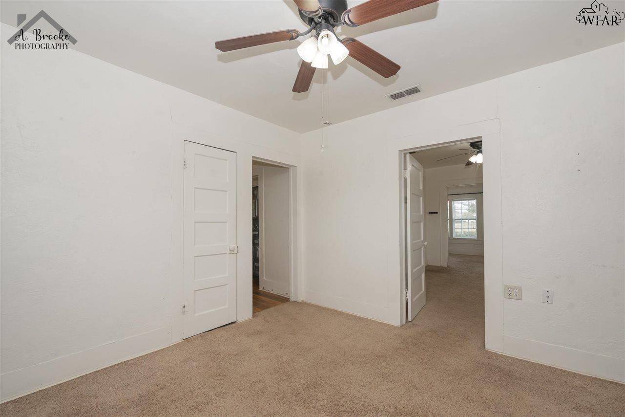 409 W Alameda Street, Iowa Park, Texas image 23