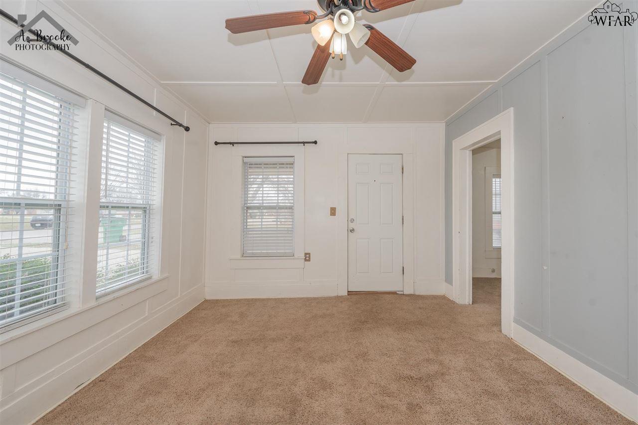 409 W Alameda Street, Iowa Park, Texas image 11