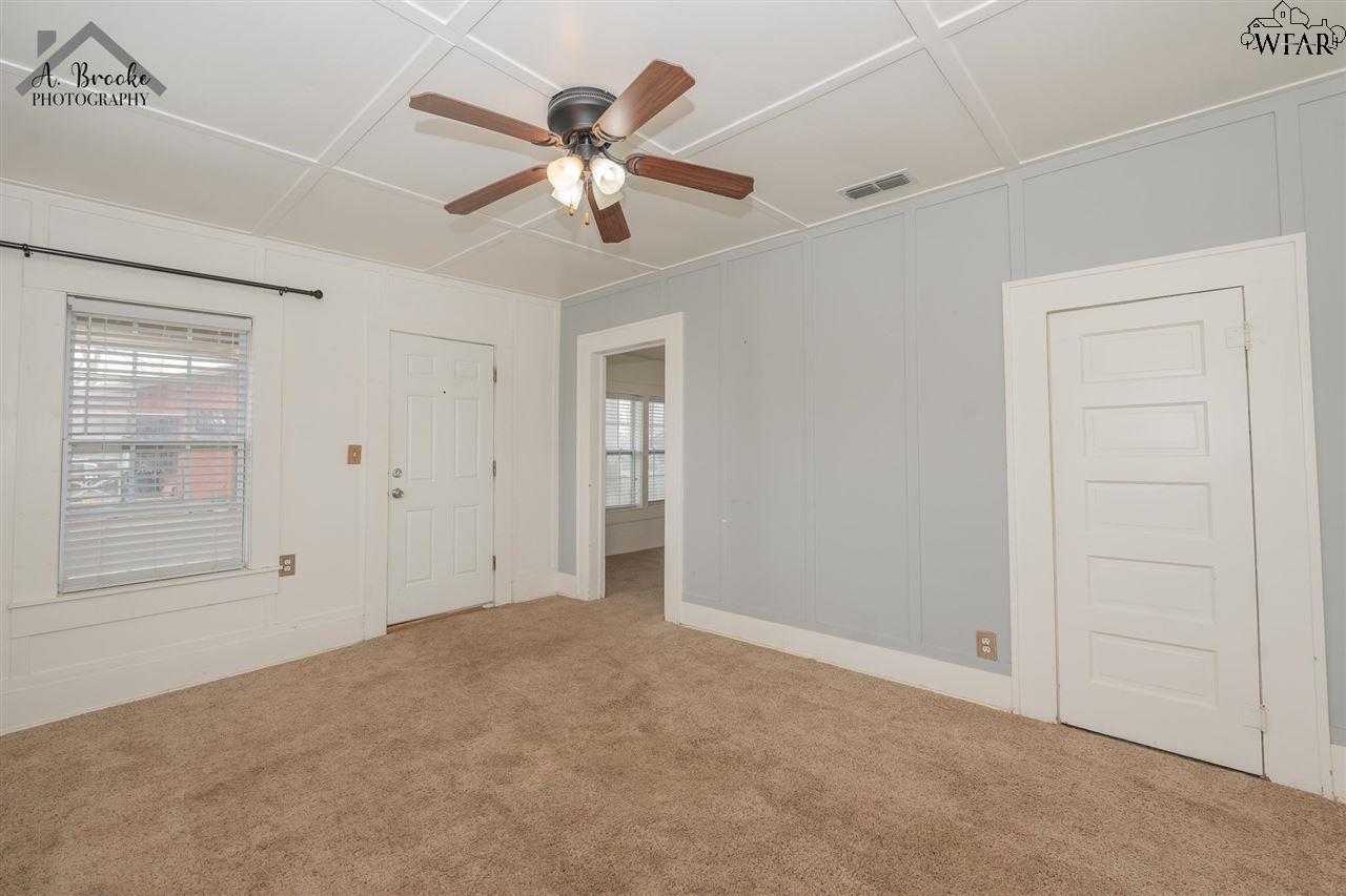409 W Alameda Street, Iowa Park, Texas image 12