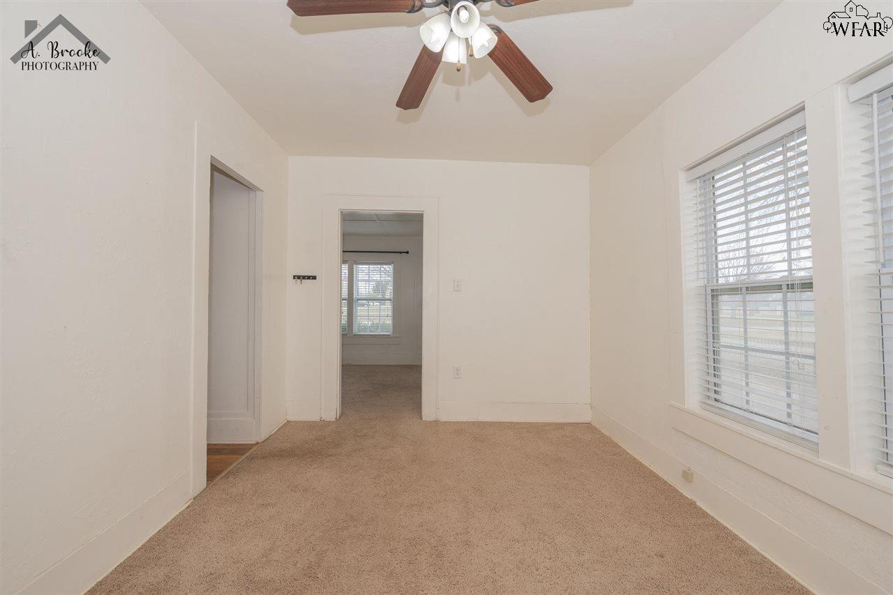 409 W Alameda Street, Iowa Park, Texas image 15