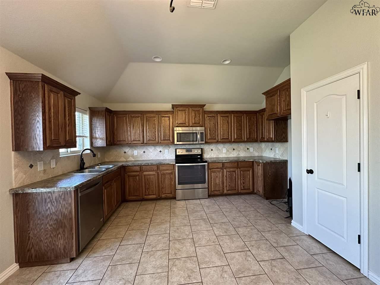 330 Mariners Way, Wichita Falls, Texas image 7