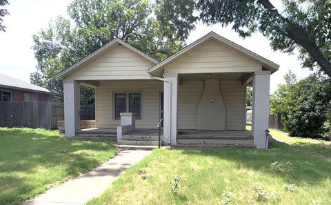 Homes For Sale - 405 N Foley Street<br/> Seymour, TX 76380