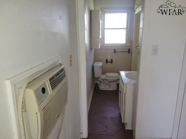 808 S Central Avenue, Petrolia, Texas image 11