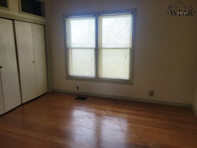 808 S Central Avenue, Petrolia, Texas image 4