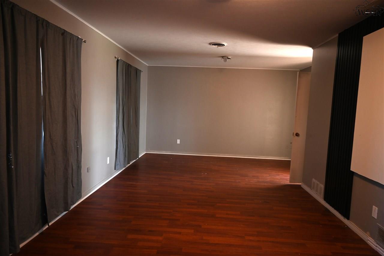 1110 Rosemary Drive, Wichita Falls, Texas image 3