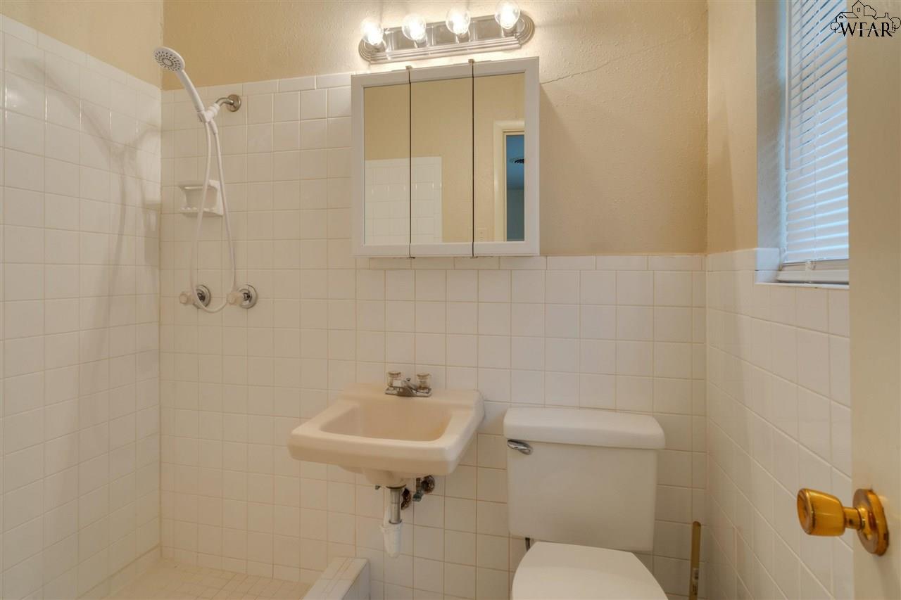 4206 Berwick Drive, Wichita Falls, Texas image 16