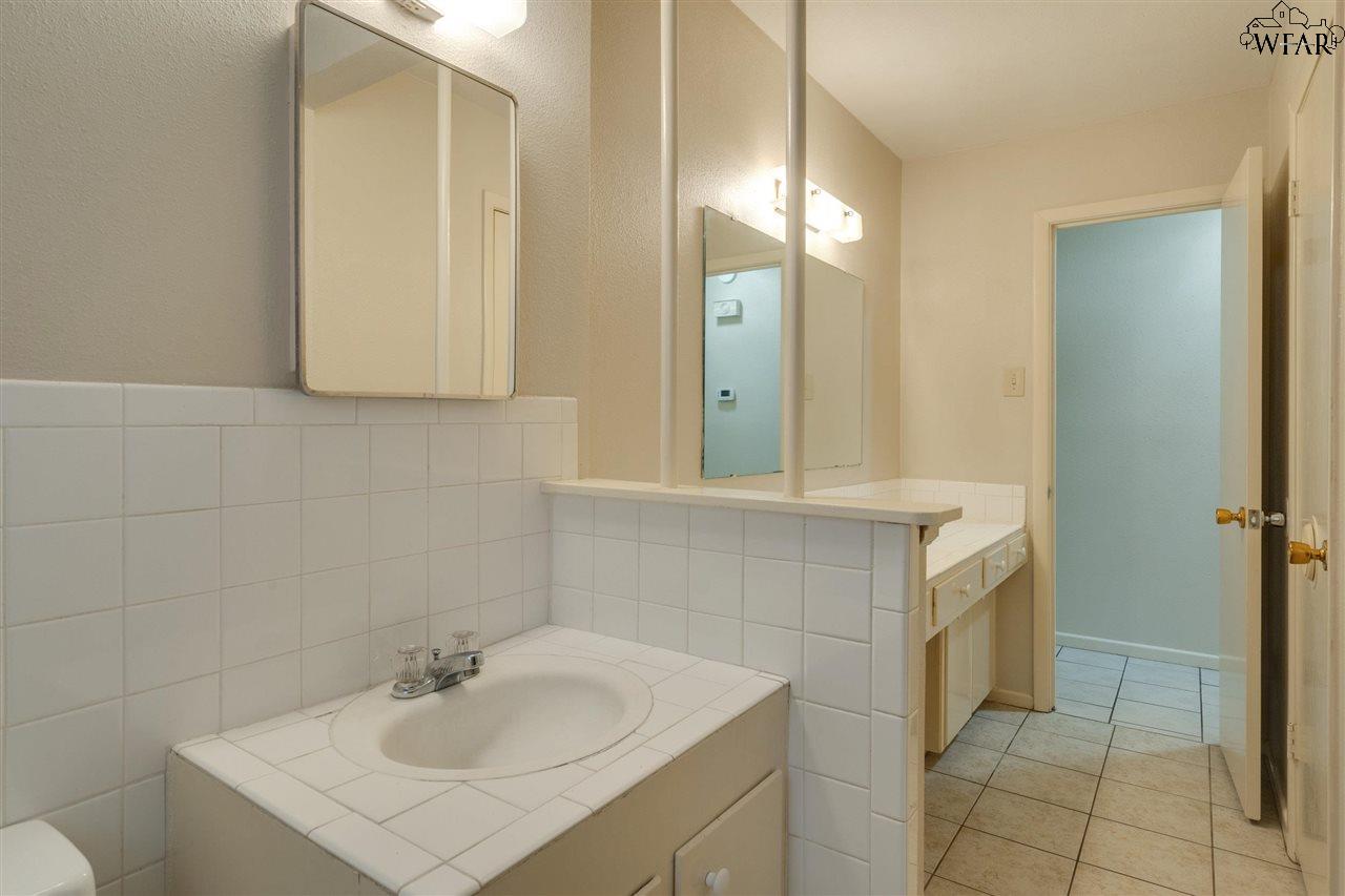 4206 Berwick Drive, Wichita Falls, Texas image 21
