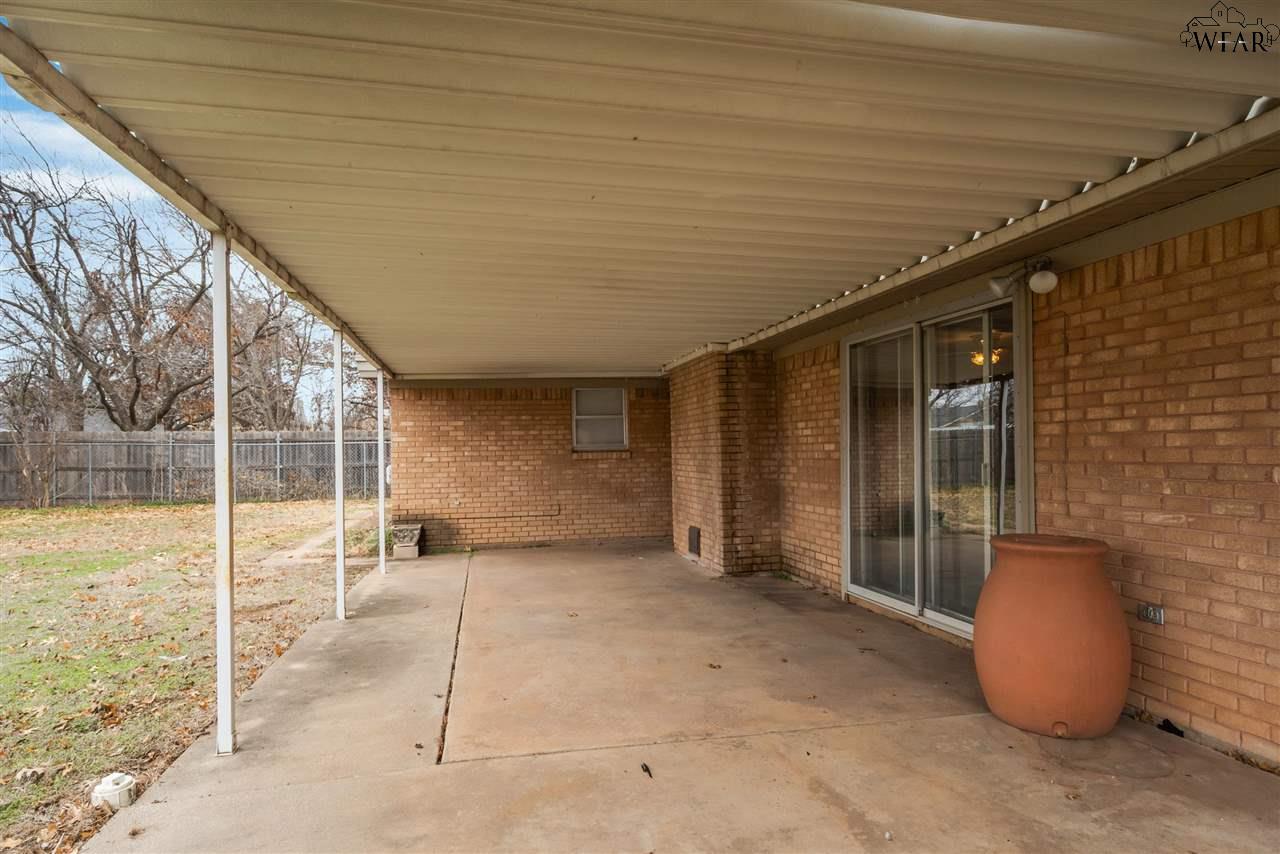 4206 Berwick Drive, Wichita Falls, Texas image 25
