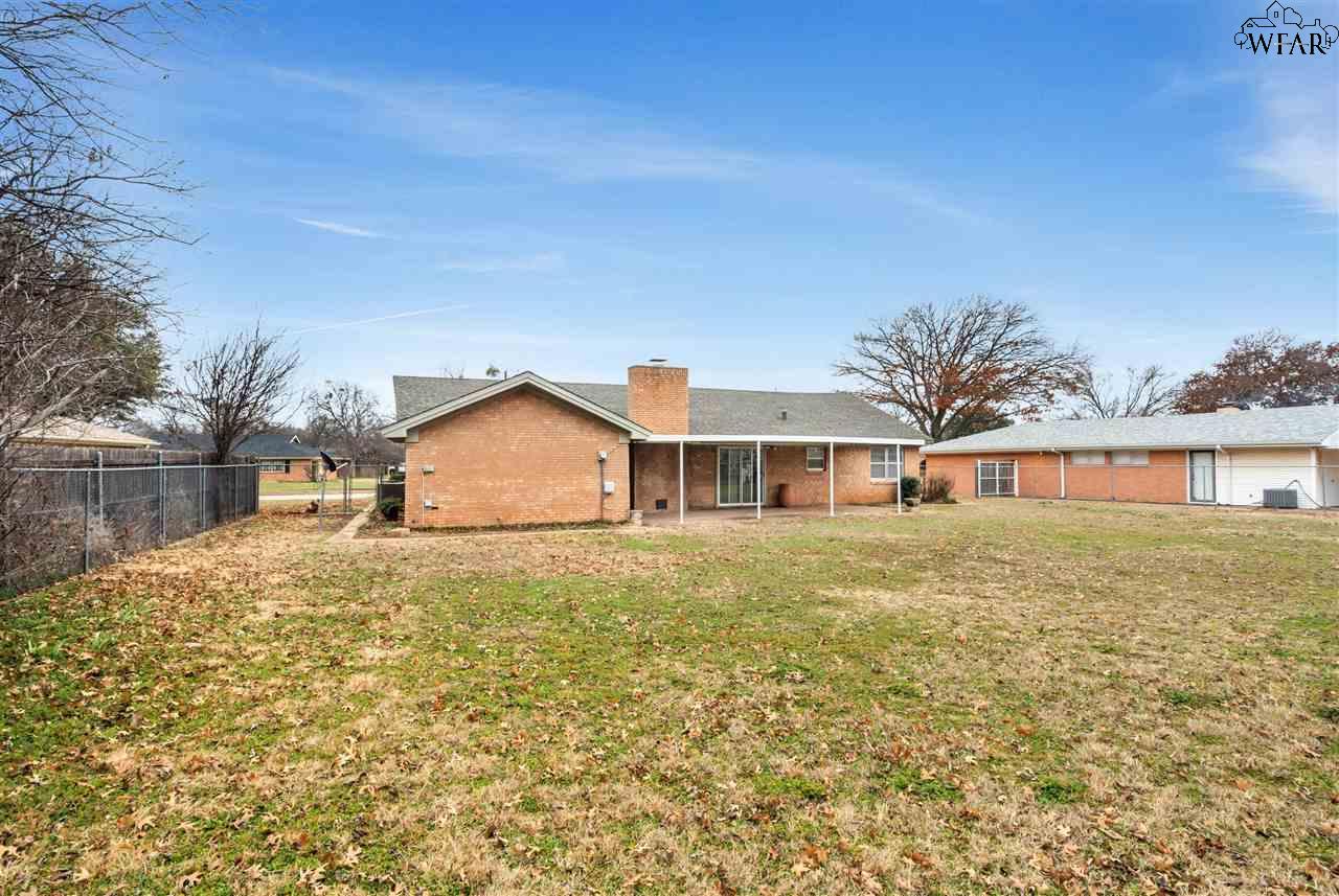 4206 Berwick Drive, Wichita Falls, Texas image 29