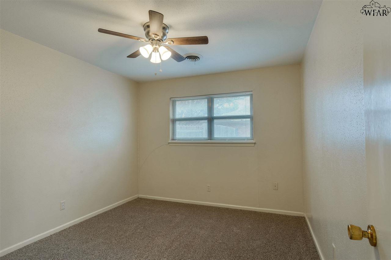 4206 Berwick Drive, Wichita Falls, Texas image 18