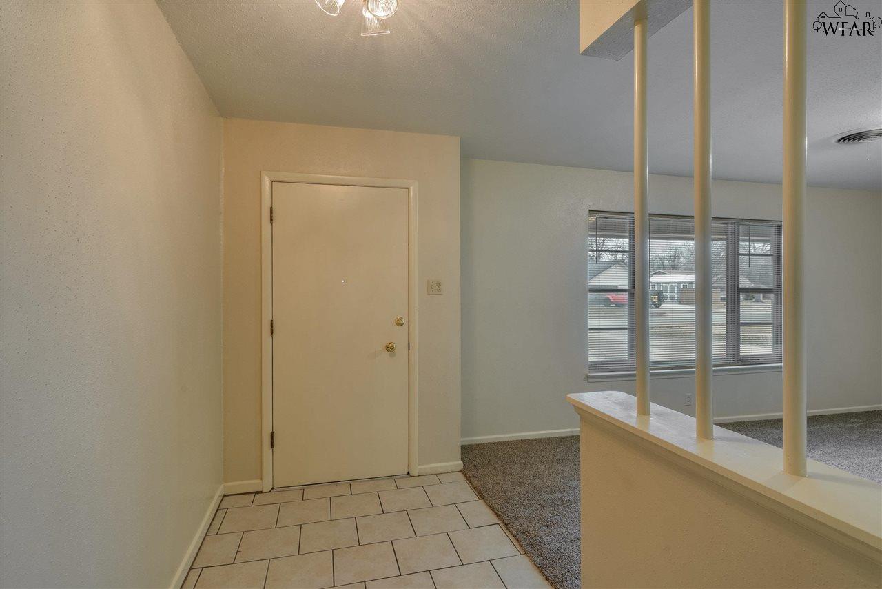 4206 Berwick Drive, Wichita Falls, Texas image 3