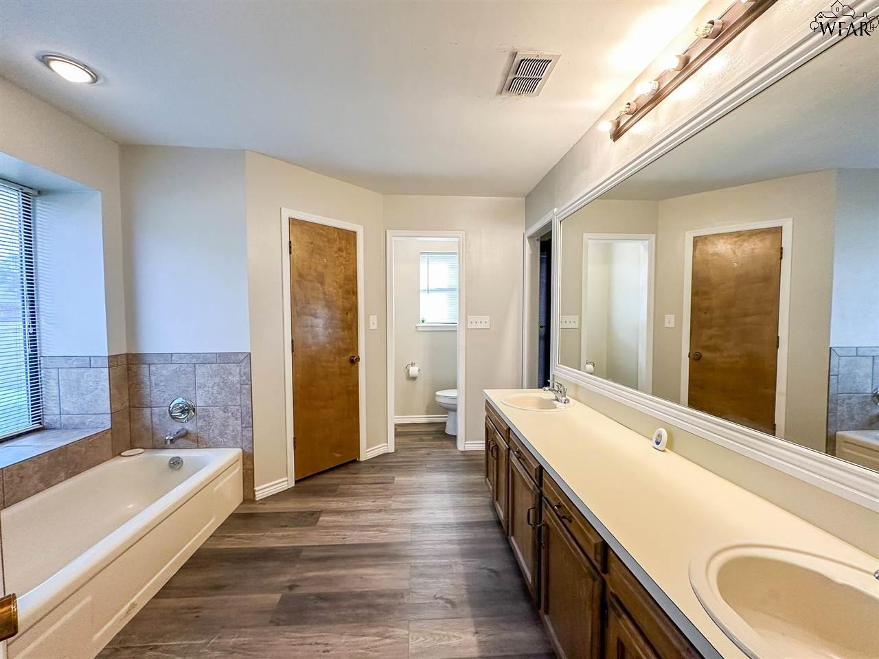 9 Four Sixes Circle, Wichita Falls, Texas image 23