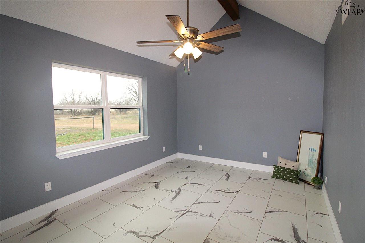 100 Harrison Lane, Petrolia, Texas image 3
