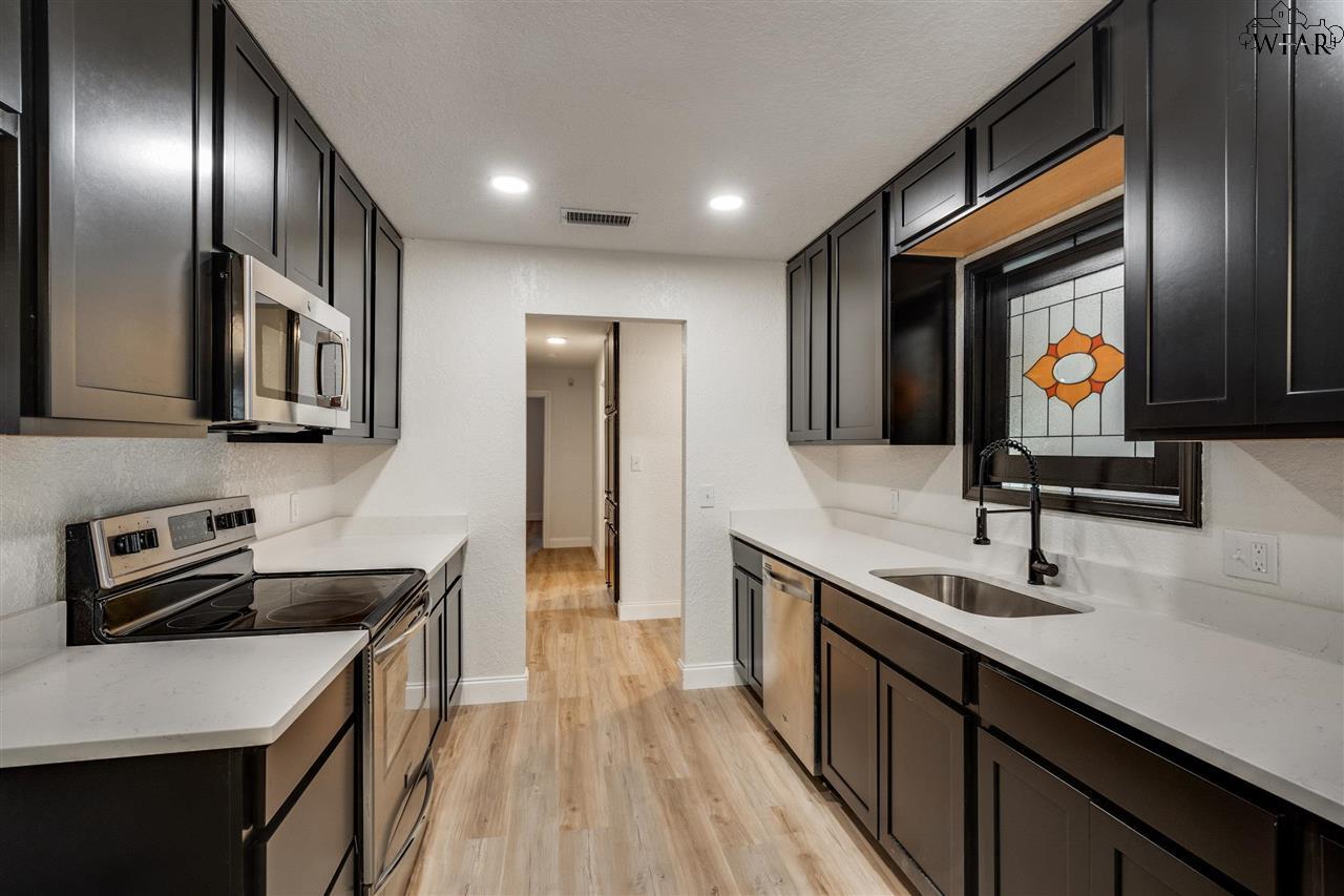 2 Rock Island Circle, Wichita Falls, Texas image 3