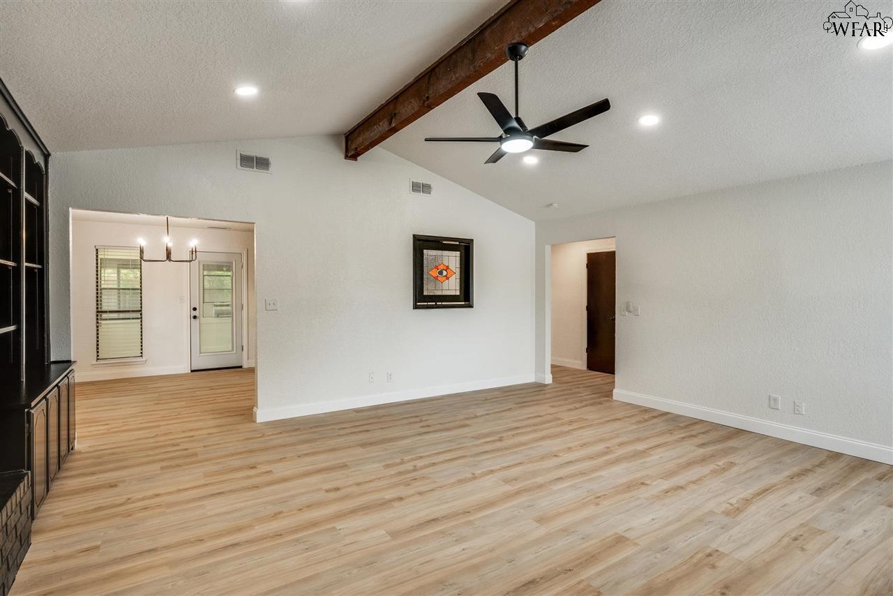 2 Rock Island Circle, Wichita Falls, Texas image 10