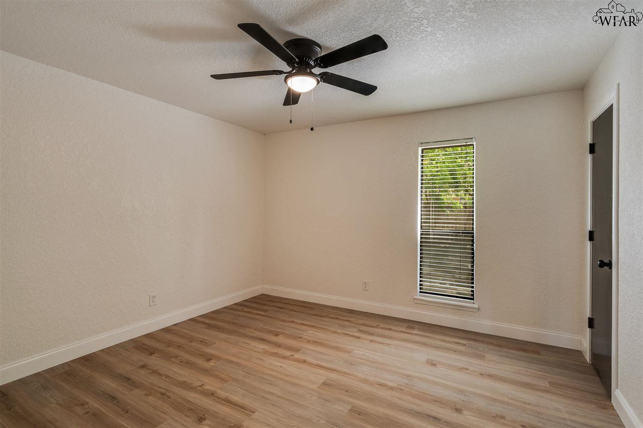 2 Rock Island Circle, Wichita Falls, Texas image 21