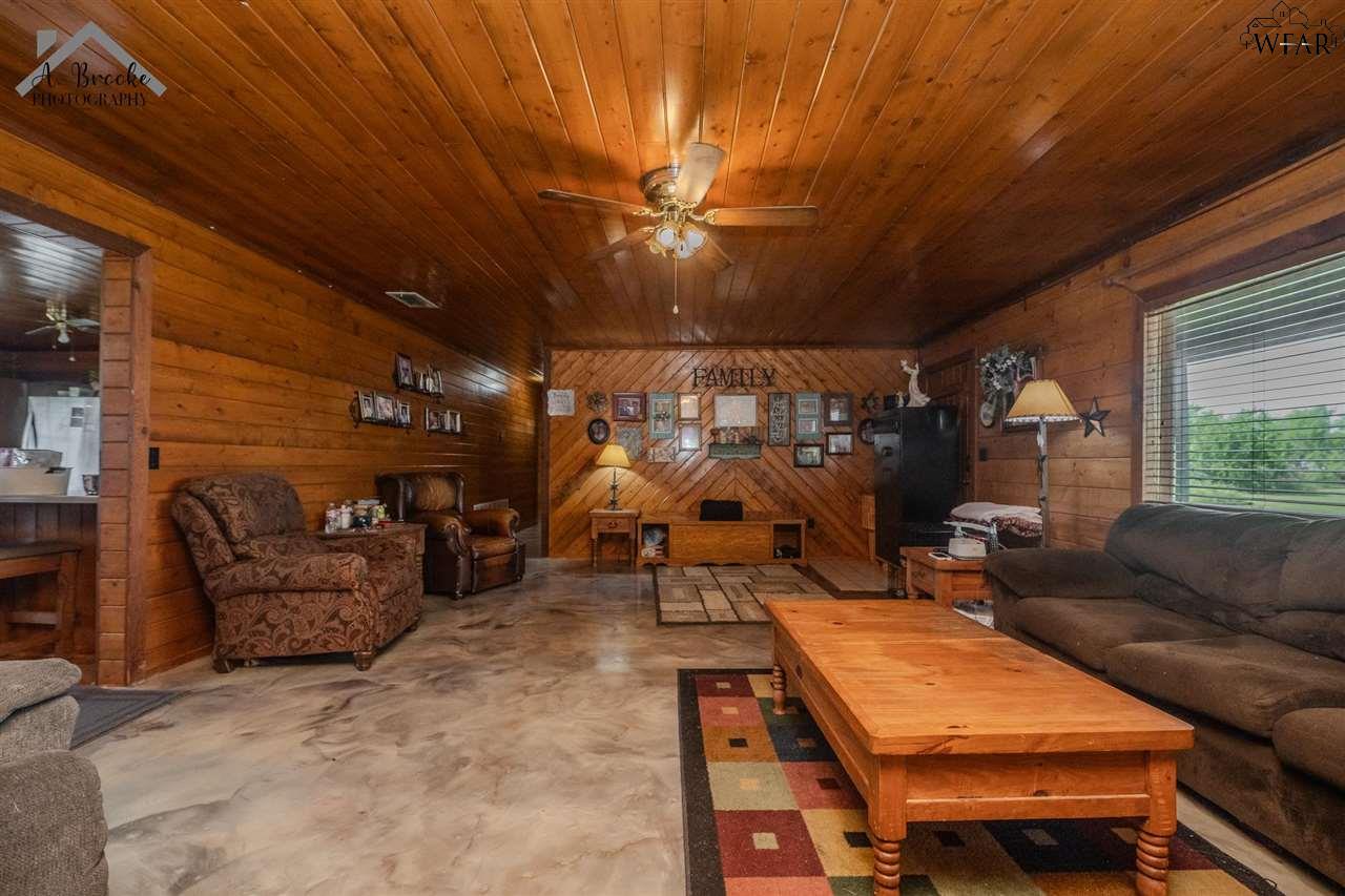 14121 Kamay Road, Electra, Texas image 5