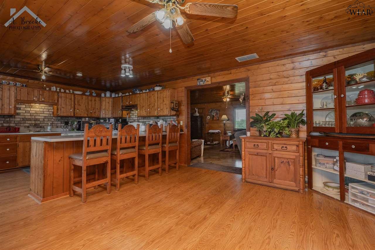 14121 Kamay Road, Electra, Texas image 8
