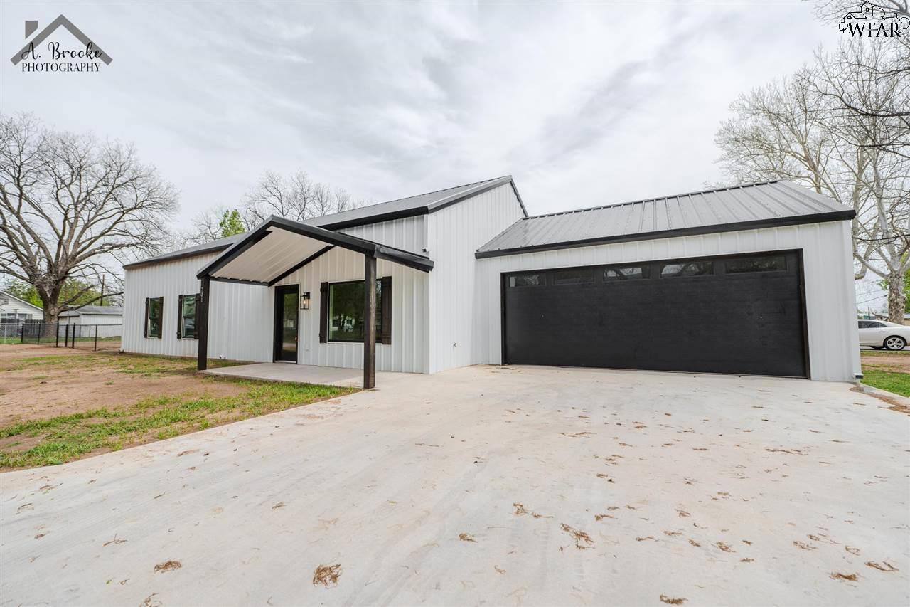 701 Park Street, Burkburnett, Texas image 2