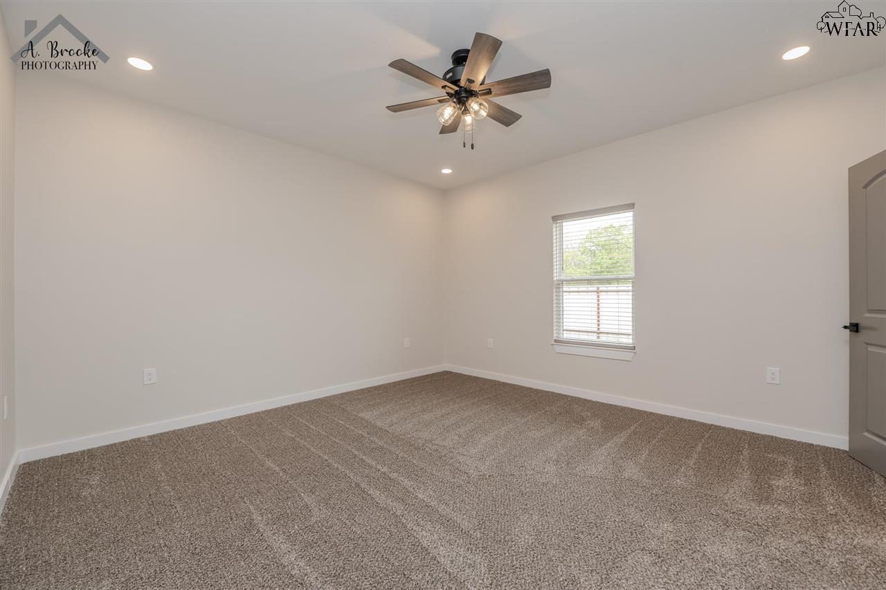 701 Park Street, Burkburnett, Texas image 21