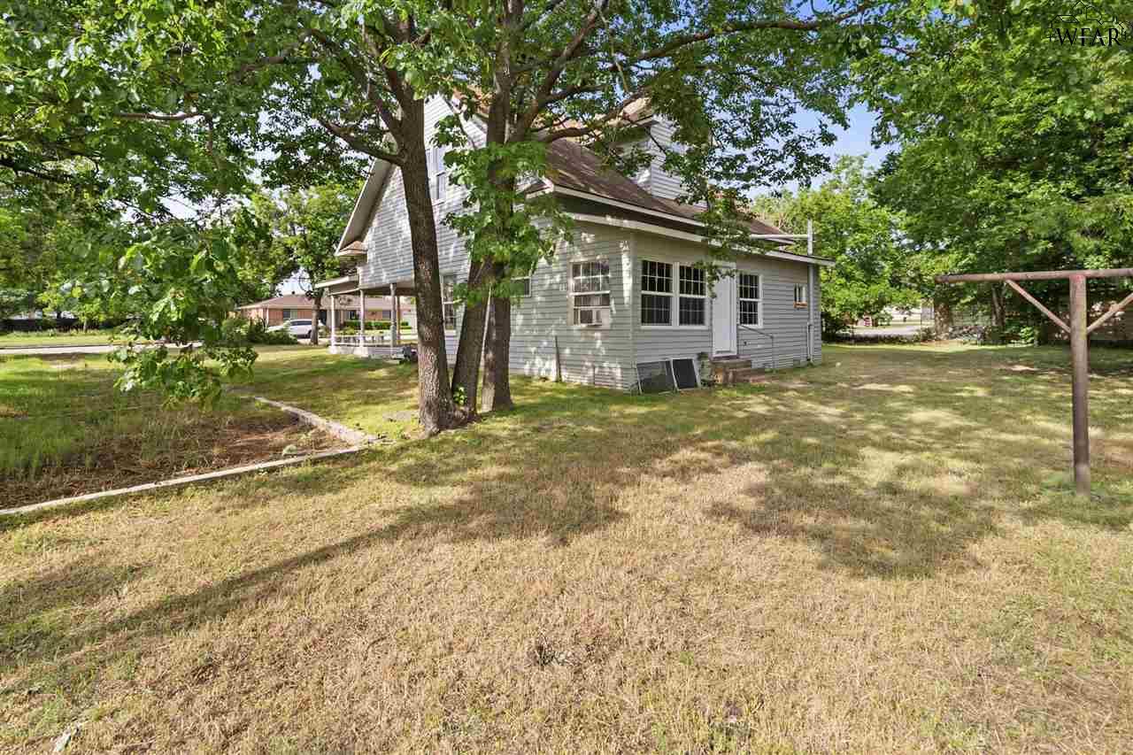 816 E Gilbert Street, Henrietta, Texas image 22