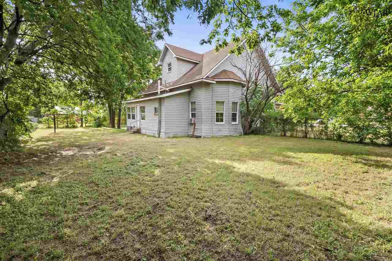 816 E Gilbert Street, Henrietta, Texas image 23