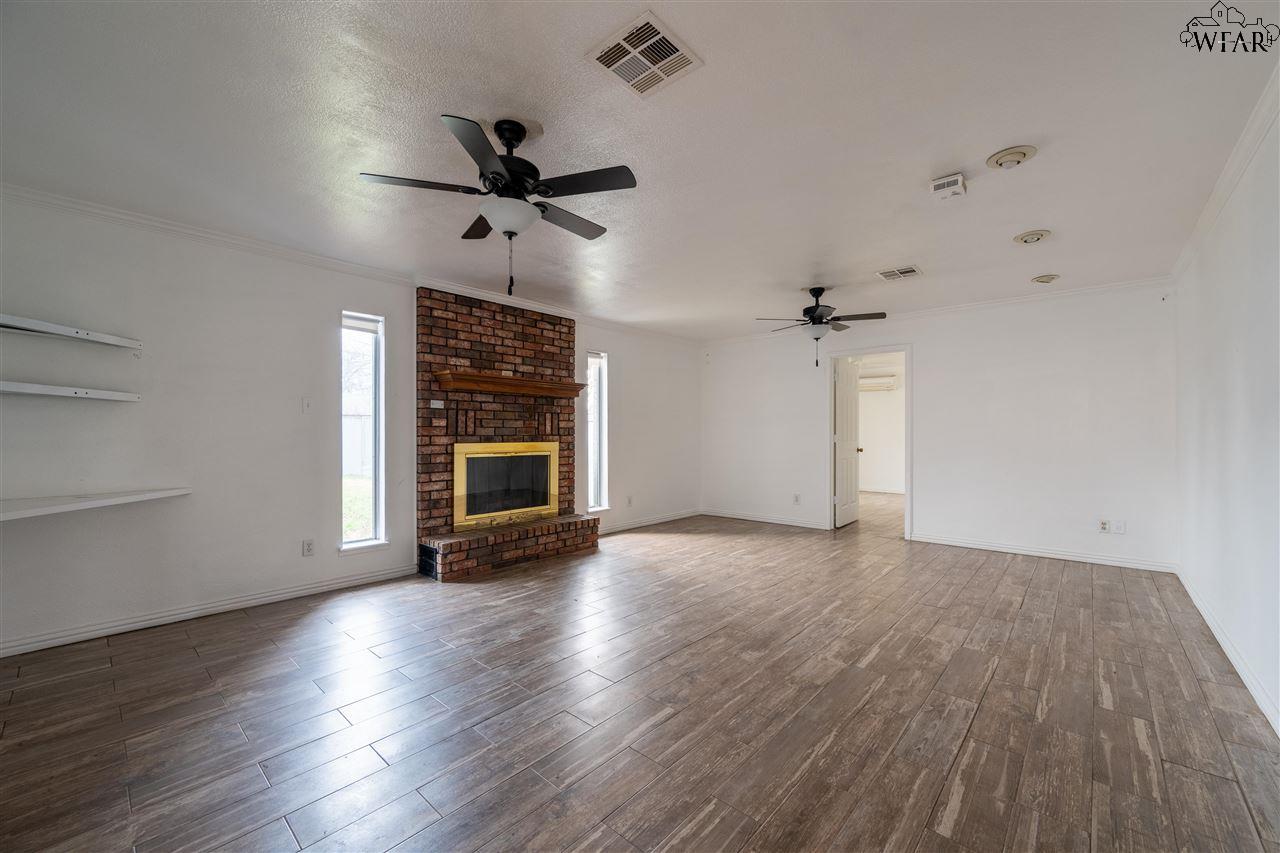 913 Foley Avenue, Iowa Park, Texas image 15