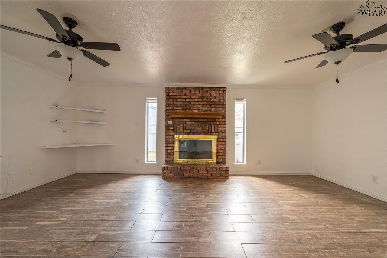 913 Foley Avenue, Iowa Park, Texas image 16