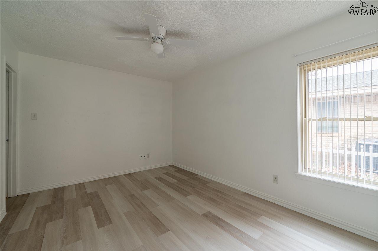913 Foley Avenue, Iowa Park, Texas image 8