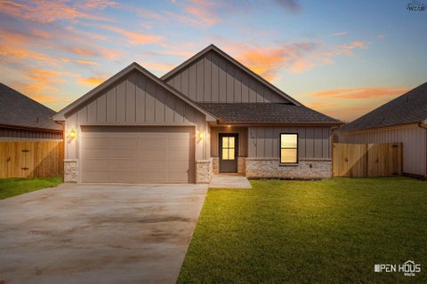 Homes For Sale - 1928 W Rathgeber Road<br/> Wichita County, Wichita Falls, TX 76310