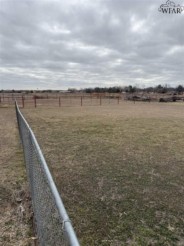 568 Vaughn Road, Burkburnett, Texas image 10