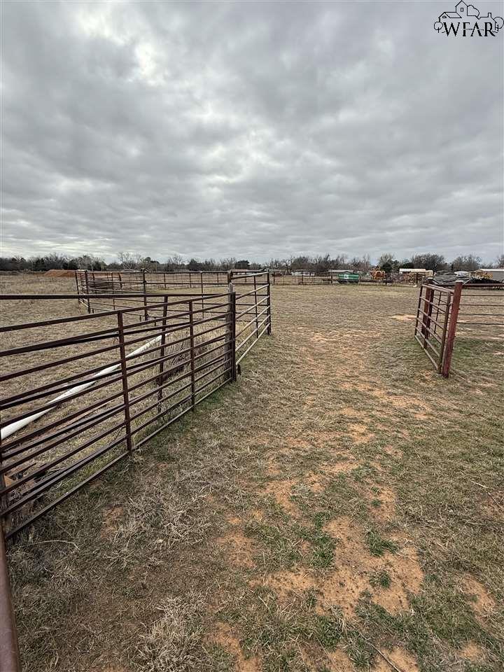 568 Vaughn Road, Burkburnett, Texas image 14