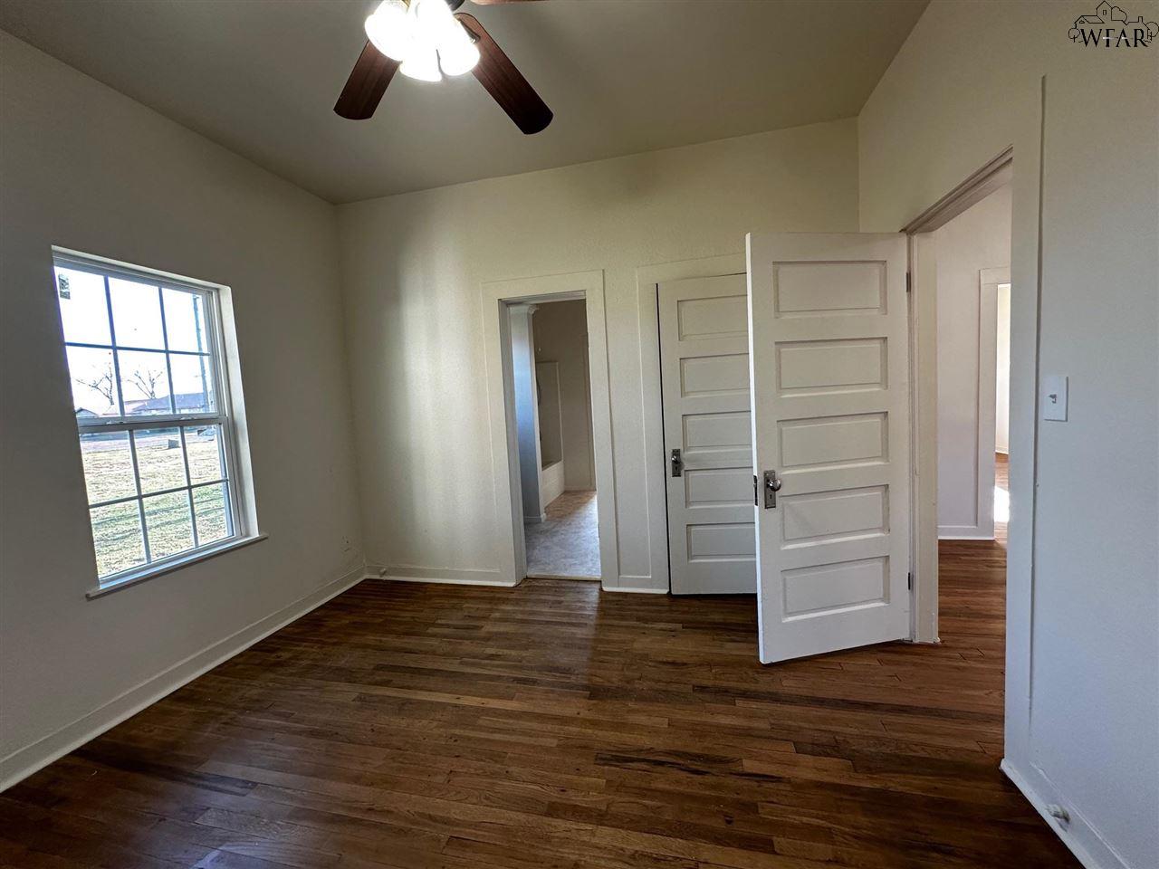 103 W Glisson Avenue, Electra, Texas image 16