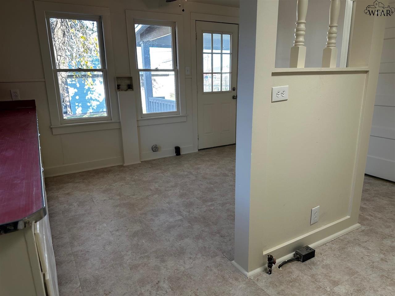 103 W Glisson Avenue, Electra, Texas image 11