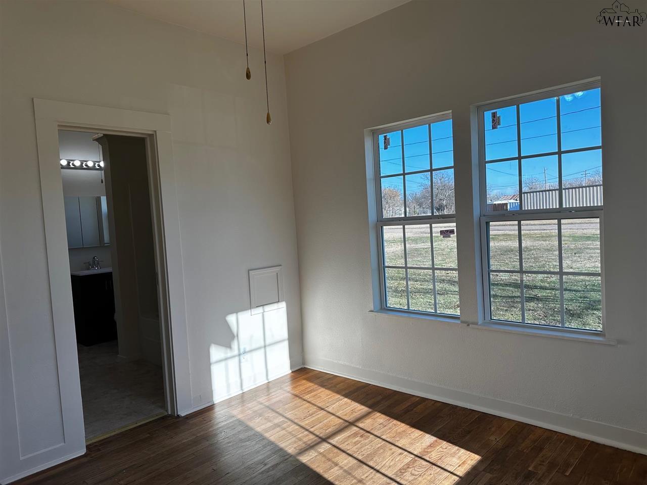 103 W Glisson Avenue, Electra, Texas image 19