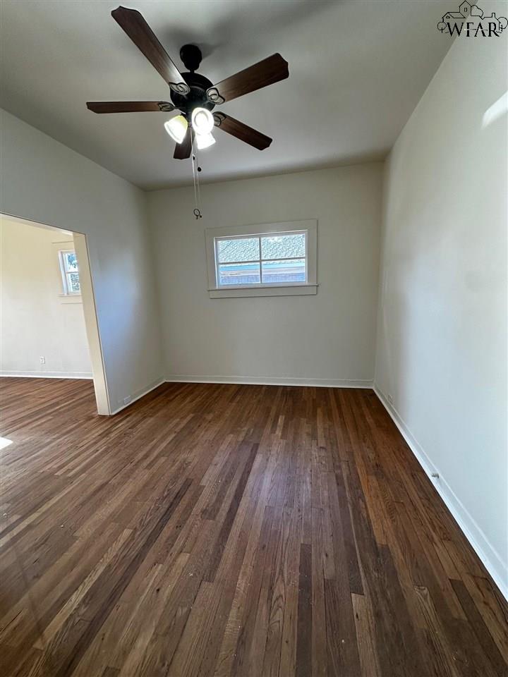 103 W Glisson Avenue, Electra, Texas image 5