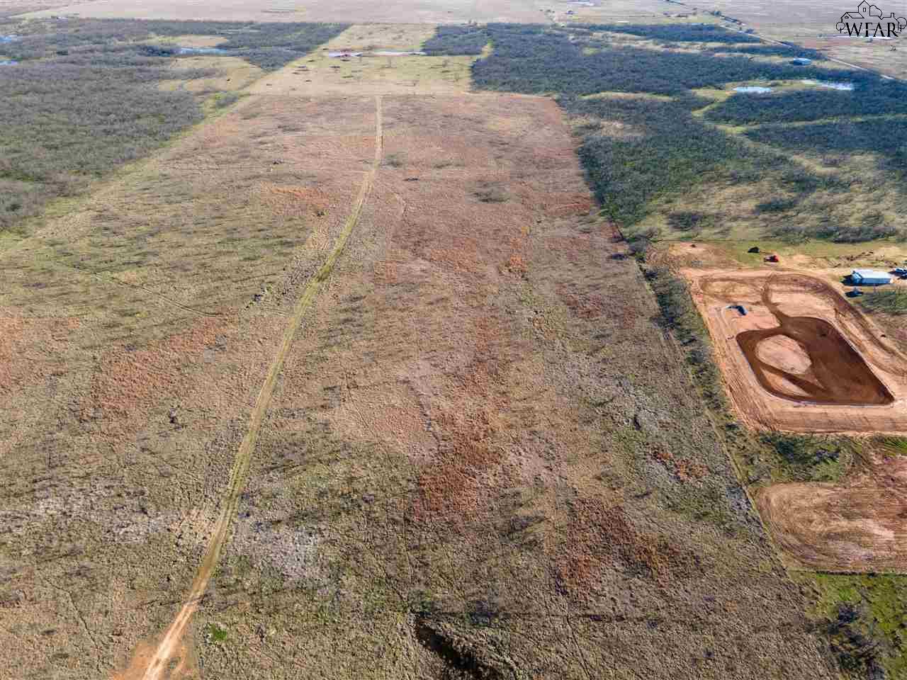 Tract 4 Hwy 82, Henrietta, Texas image 3