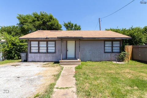 Homes For Rent - 2911 Armory Road<br/> Wichita Falls, TX 76302