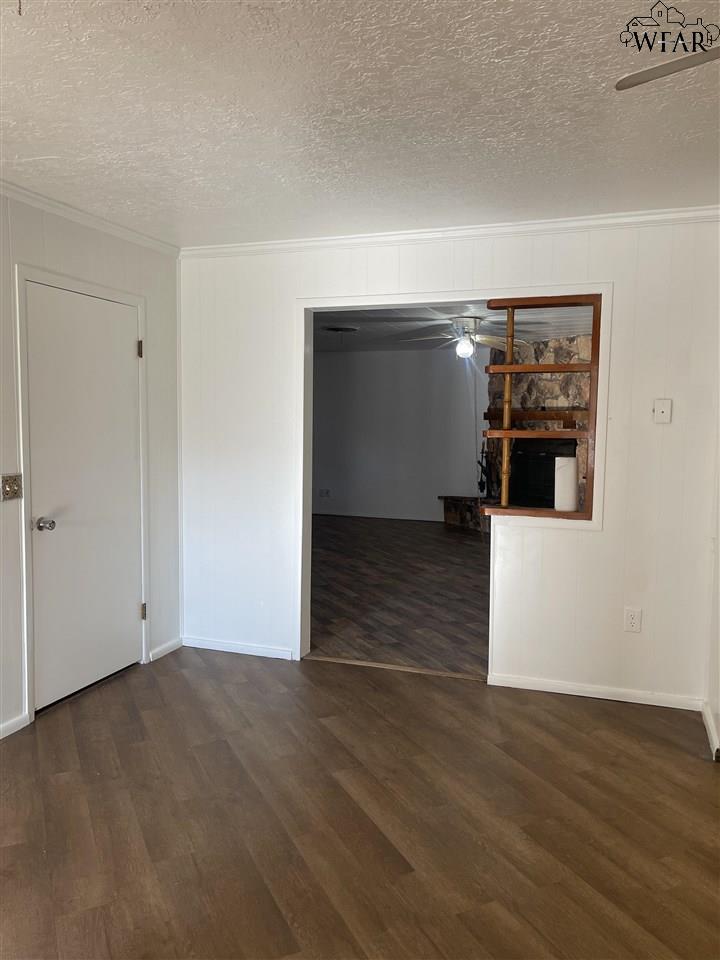 1301 Eleanor Street, Burkburnett, Texas image 2
