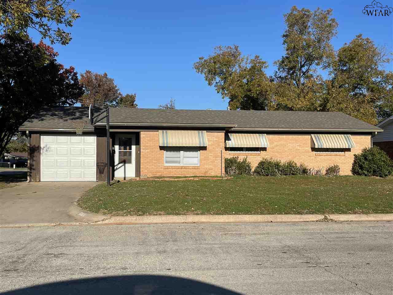 1301 Eleanor Street, Burkburnett, Texas image 1