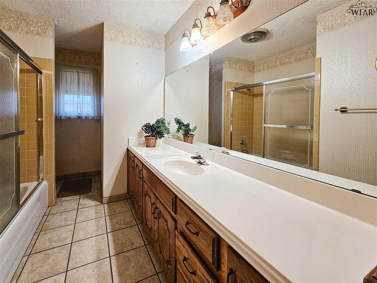 1035 Jan Lee Drive, Burkburnett, Texas image 20