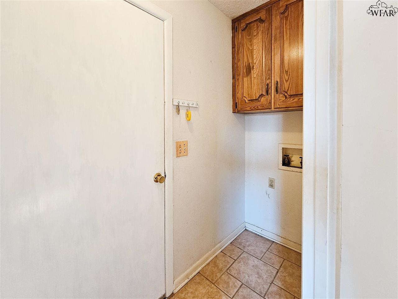 1035 Jan Lee Drive, Burkburnett, Texas image 10