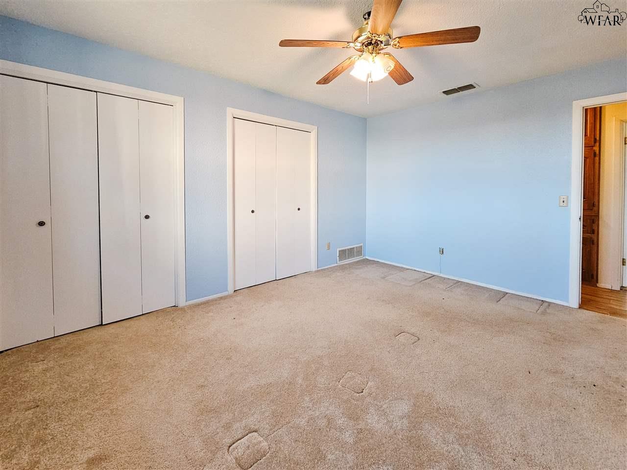 1035 Jan Lee Drive, Burkburnett, Texas image 17