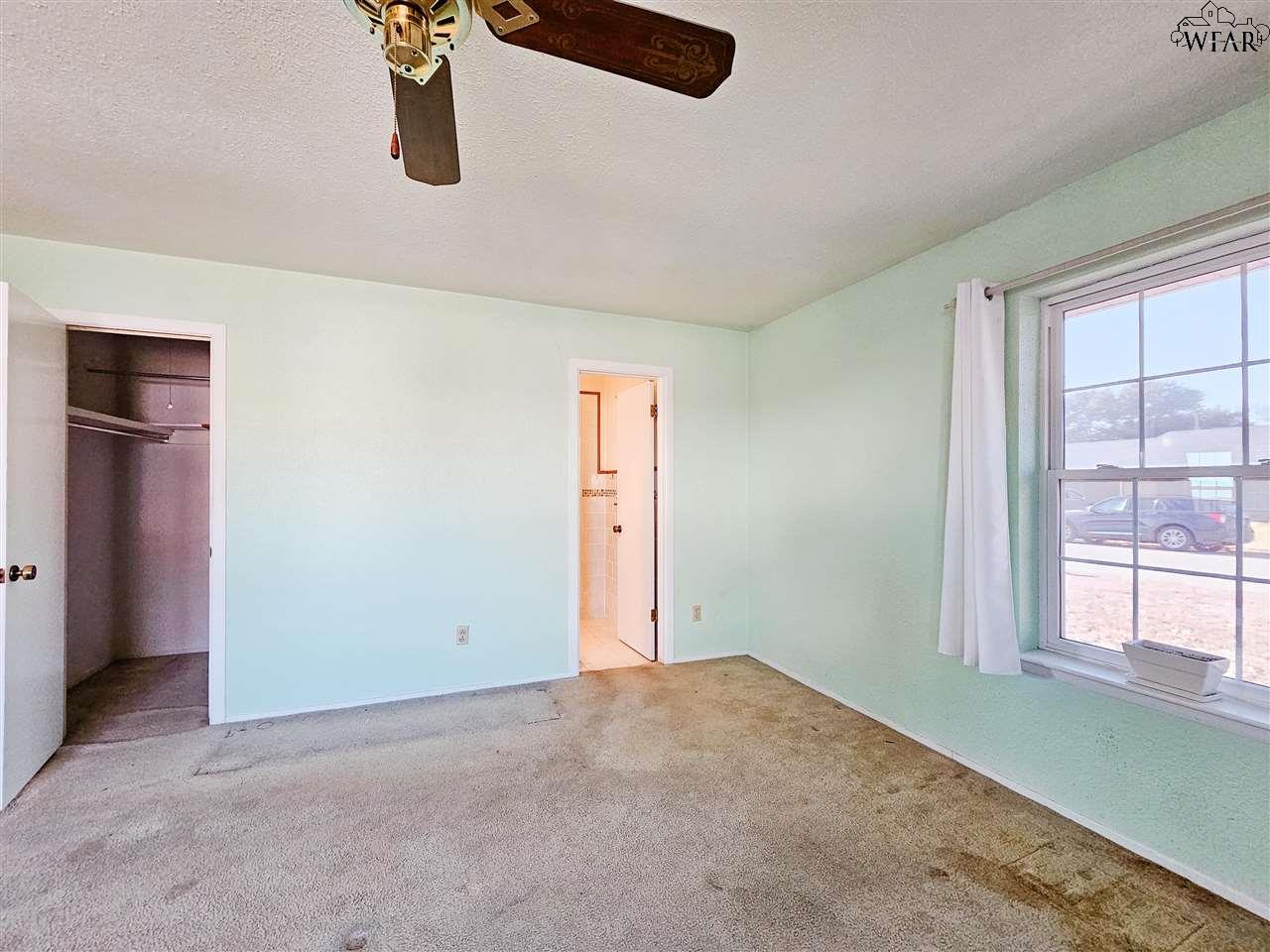 1035 Jan Lee Drive, Burkburnett, Texas image 14