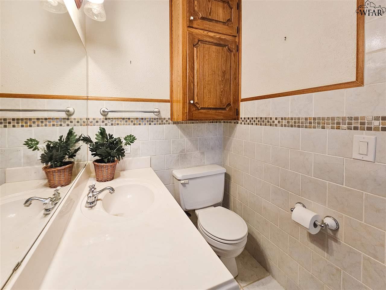 1035 Jan Lee Drive, Burkburnett, Texas image 16