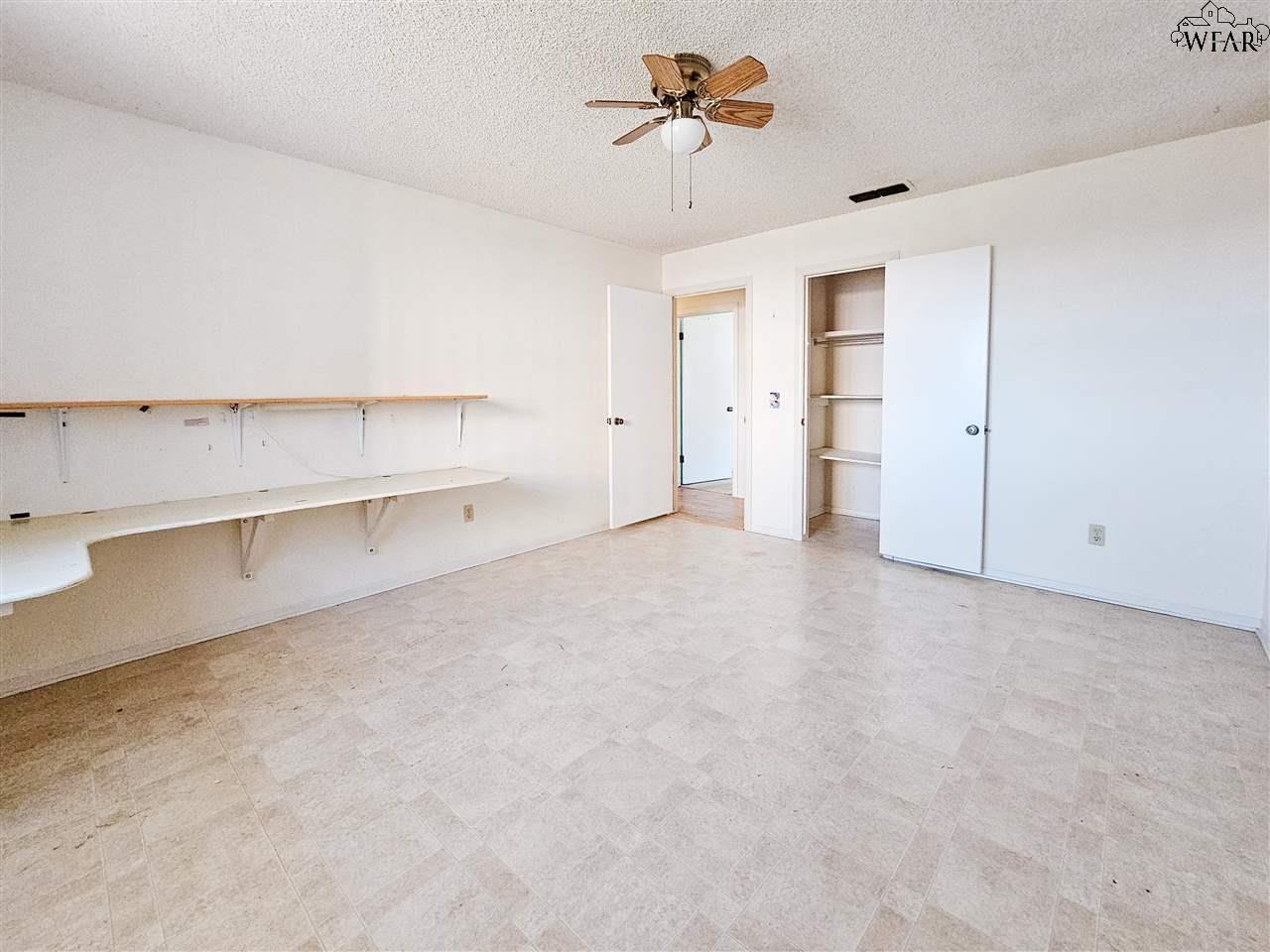1035 Jan Lee Drive, Burkburnett, Texas image 22