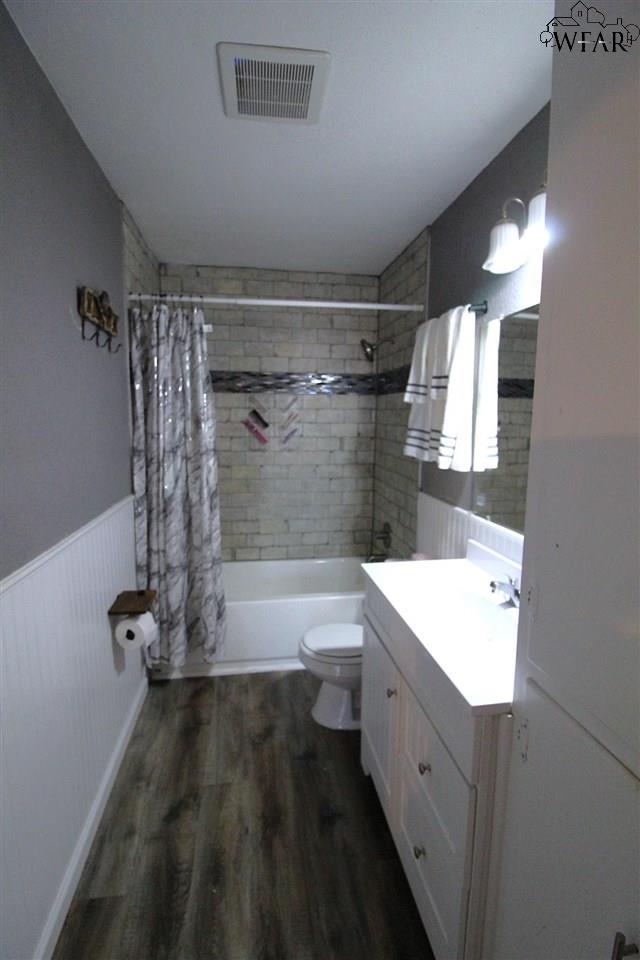 4949 S Lake Park Drive, Wichita Falls, Texas image 18