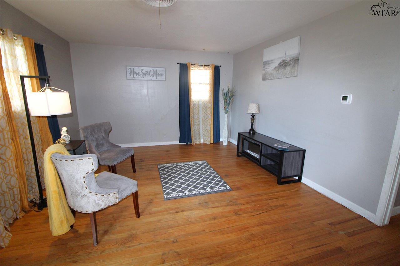 4949 S Lake Park Drive, Wichita Falls, Texas image 2