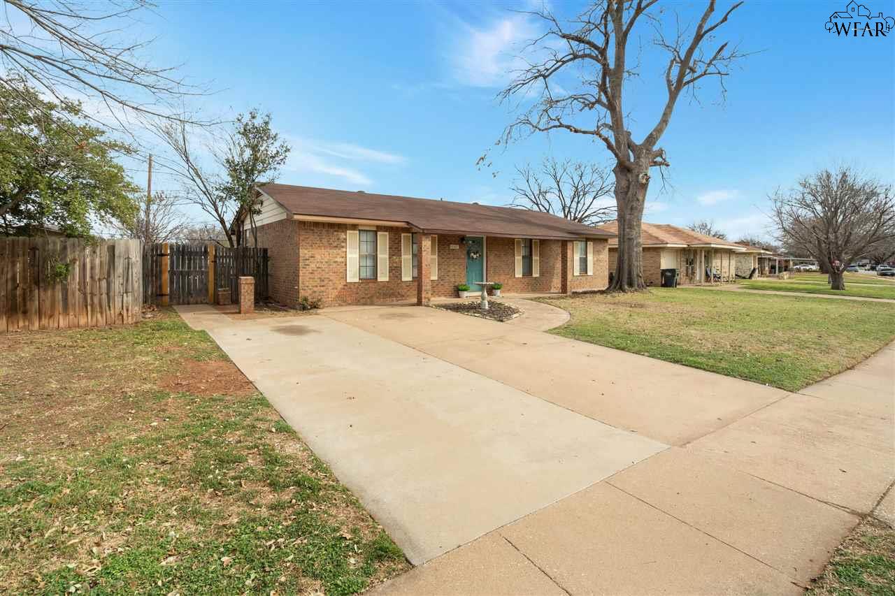 5140 Kingston Drive, Wichita Falls, Texas image 2